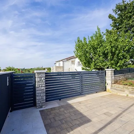 Lavanda Allegra In - Haus Fuer 6-8 Personen Villa Kanfanar