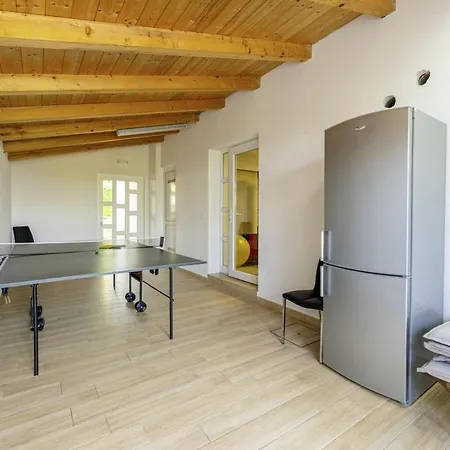 Villa Lavanda Allegra In - Haus Fuer 6-8 Personen