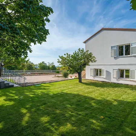 Lavanda Allegra In - Haus Fuer 6-8 Personen Villa
