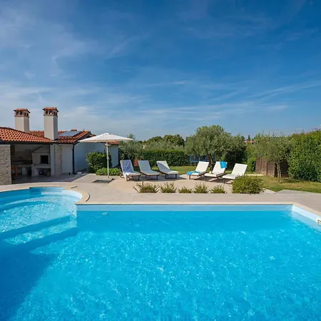 Villa Lavanda Allegra In - Haus Für 6-8 Personen