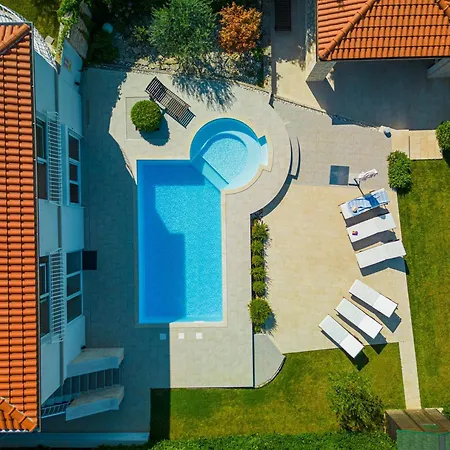 Lavanda Allegra In - Haus Fuer 6-8 Personen Villa *